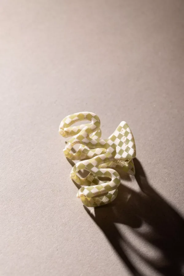 juukseklamber Wave Basil
